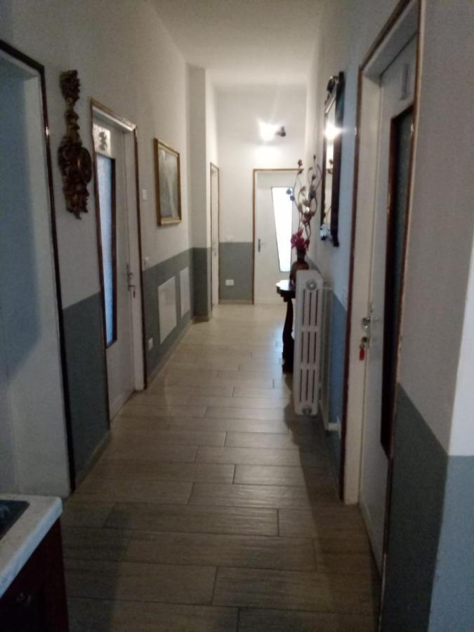 Kola Age Hotel Peschiera del Garda Exterior foto